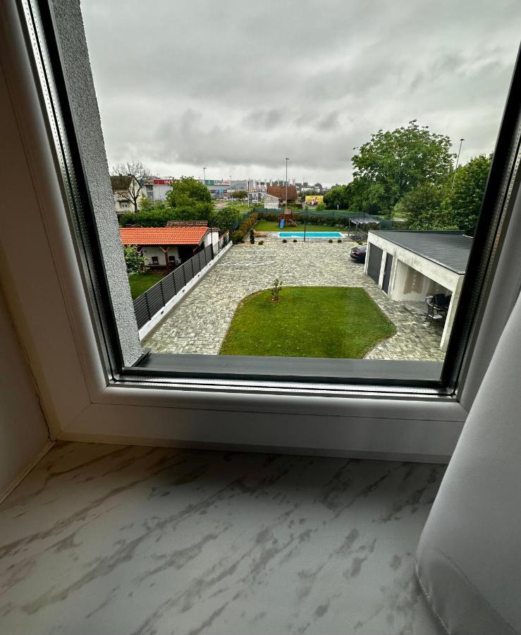 Rooms Slavonski Brod Exterior photo