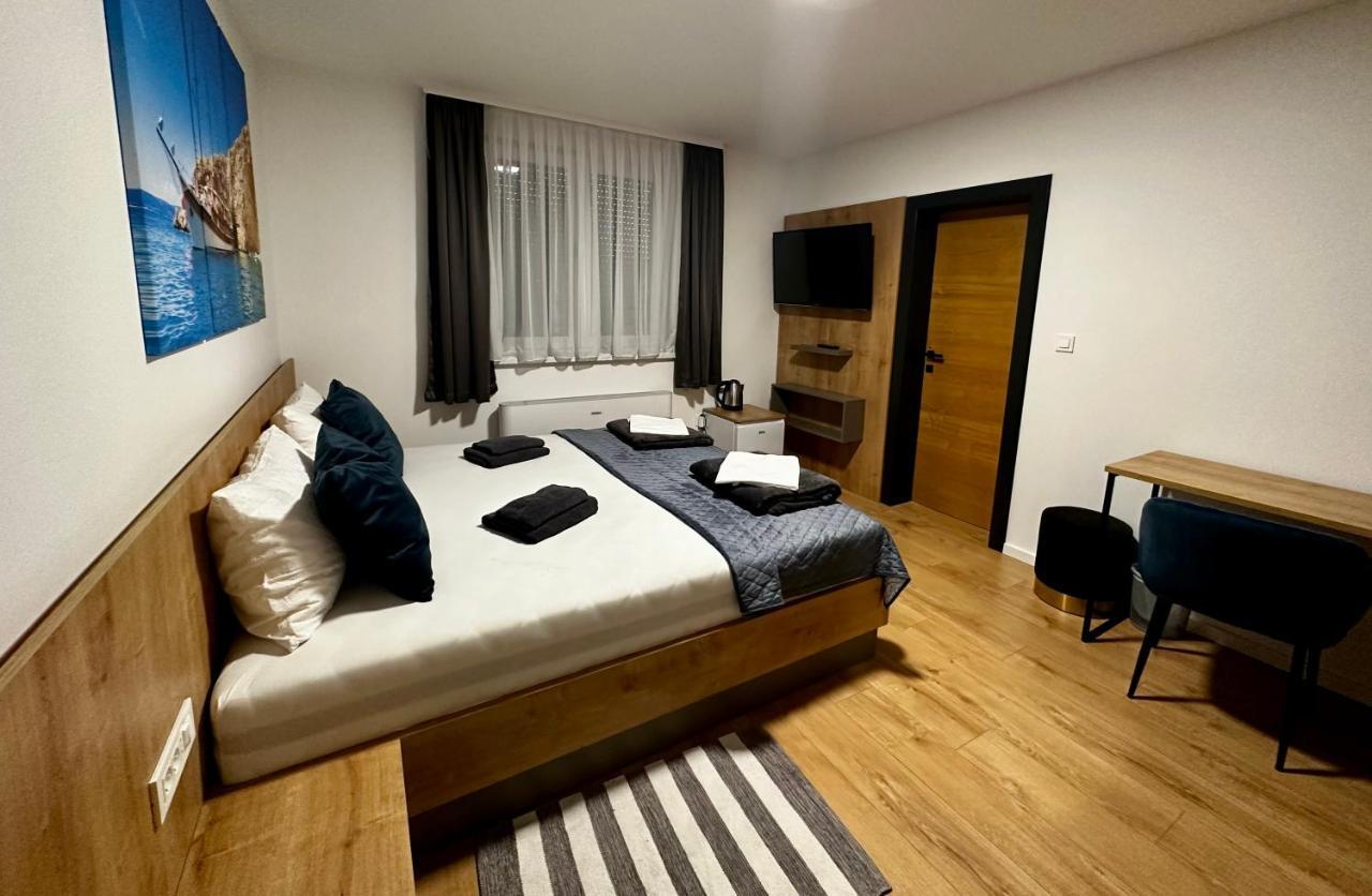 Rooms Slavonski Brod Exterior photo